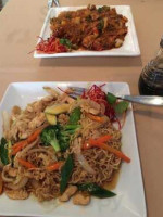 Libby's Thai Bistro food