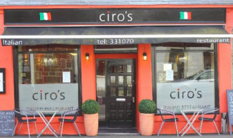 Ciro's Italian inside