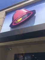 Taco Bell inside