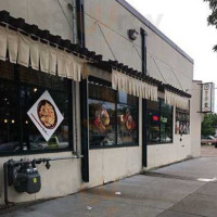 Ichiddo Ramen Minneapolis outside