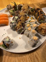 Unkai Sushi food