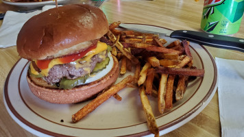 Trout Lake Tavern food