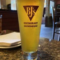 Bj's Brewhouse food