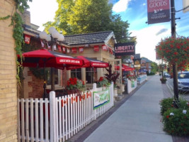 Liberty Burgers outside