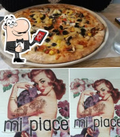 Mi Piace Pizzaria food