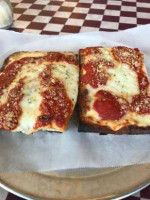 Bambino's East Coast Pizzeria food