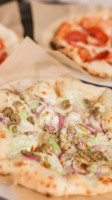 Frontager's Pizza Company food