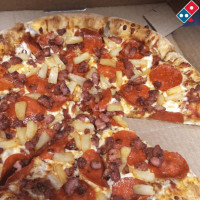 Domino's Pizza food