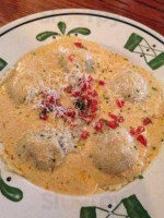 Olive Garden food