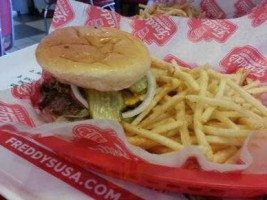 Freddy's Frozen Custard Steakburgers food