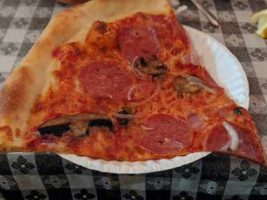 Big Mario's Pizza food