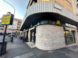 Mcdonald's outside