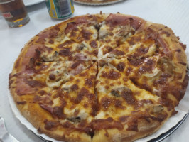 Pizzaria Avenida food