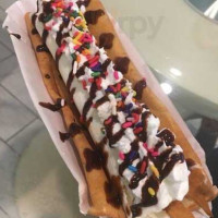 Rolling Ice Cream Crepe food