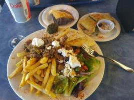 Paizi's Gyros food