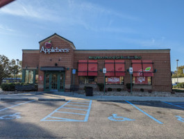 Applebee's Grill outside