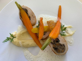 Clos Prieur food