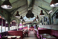 Resto des Halles inside