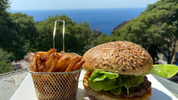 Bar des amis food