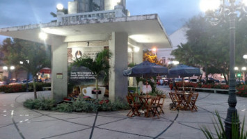 Nova Cafeteria E Lanchonete Coluna Da Hora inside