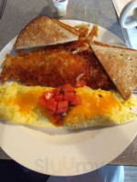 Broken Egg Cafe food