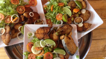 Ilha do Coroata food