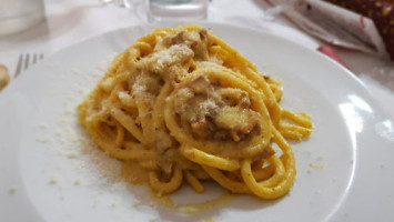 Pasta Da Leoni food