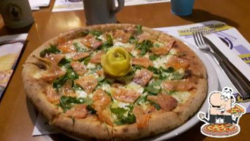 Manhattan Pizzeria food