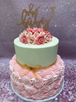 The Cake Lady Custom Cakes food