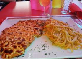 Pasta Mondo food