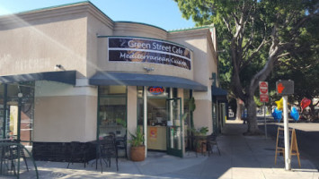 Green Street Taqueria inside