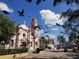 Parque Marcos A. Cabral outside