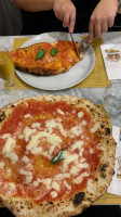 L'antica Pizzeria Da Michele food