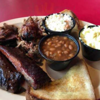 Reggi's Bbq food