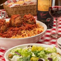 Buca di Beppo food