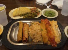 2 Amigos Mexican Buffet food