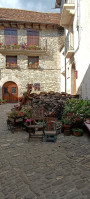 Panaderia Mendiara outside