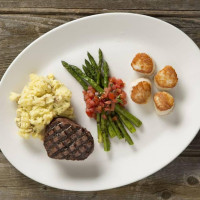 J. Gilbert’s – Wood Fired Steaks Seafood Mclean inside