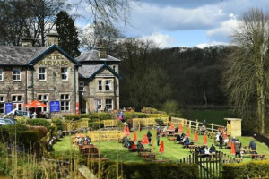 Rudyard Carvery outside