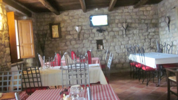 La Locanda inside