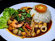 Medan Rezeki Tom Yam food