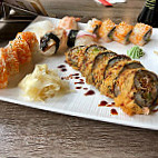 Lee Sushi  food