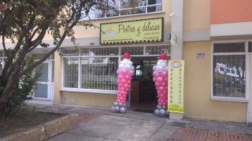 La Casita De Las Delicias food