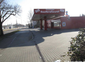 Rostbratwurstgrill outside