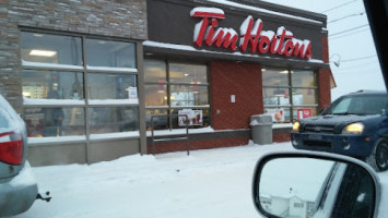 Tim Hortons outside