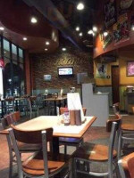 Bandana's -b-q Mid Rivers Express inside