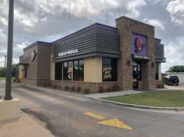 Taco Bell outside