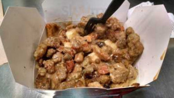 Smoke's Poutinerie food