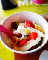 Menchie's Frozen Yogurt food