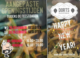 Dorts Patatterie Bom Burger inside